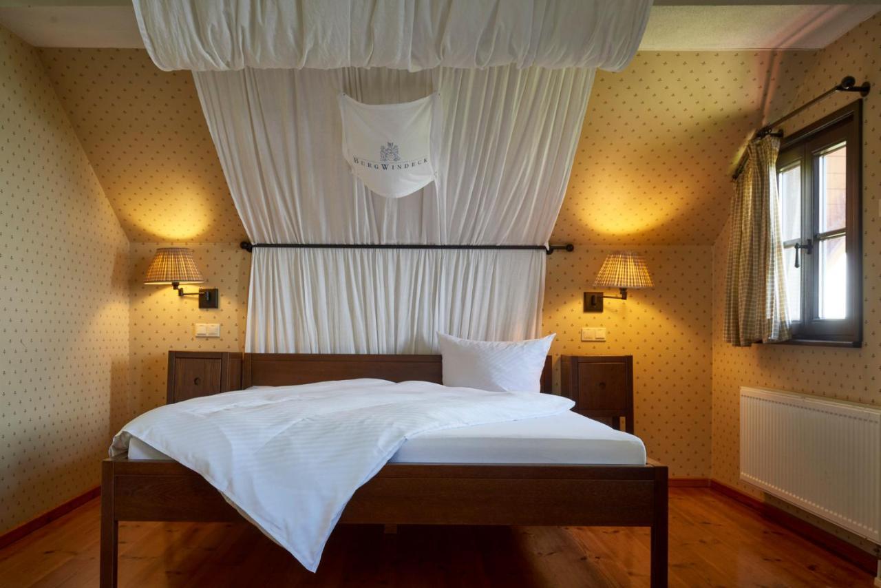 Burg Windeck ***S Hotel Buehl  Room photo