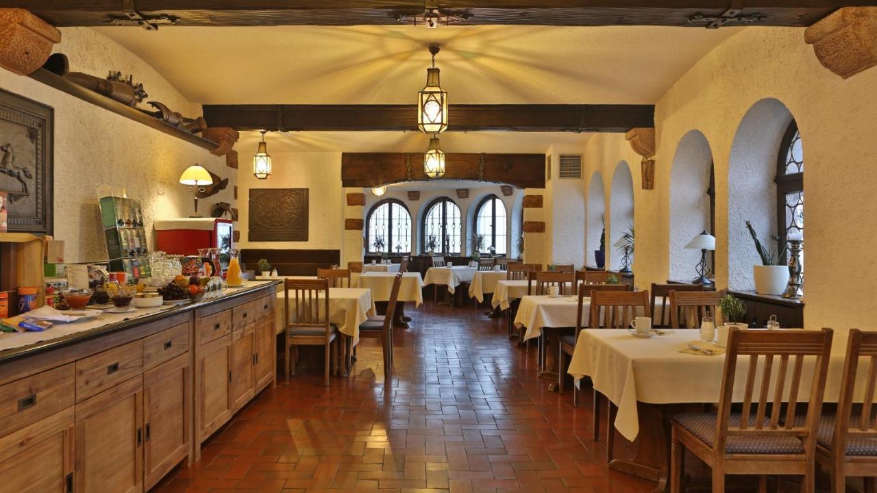 Burg Windeck ***S Hotel Buehl  Exterior photo