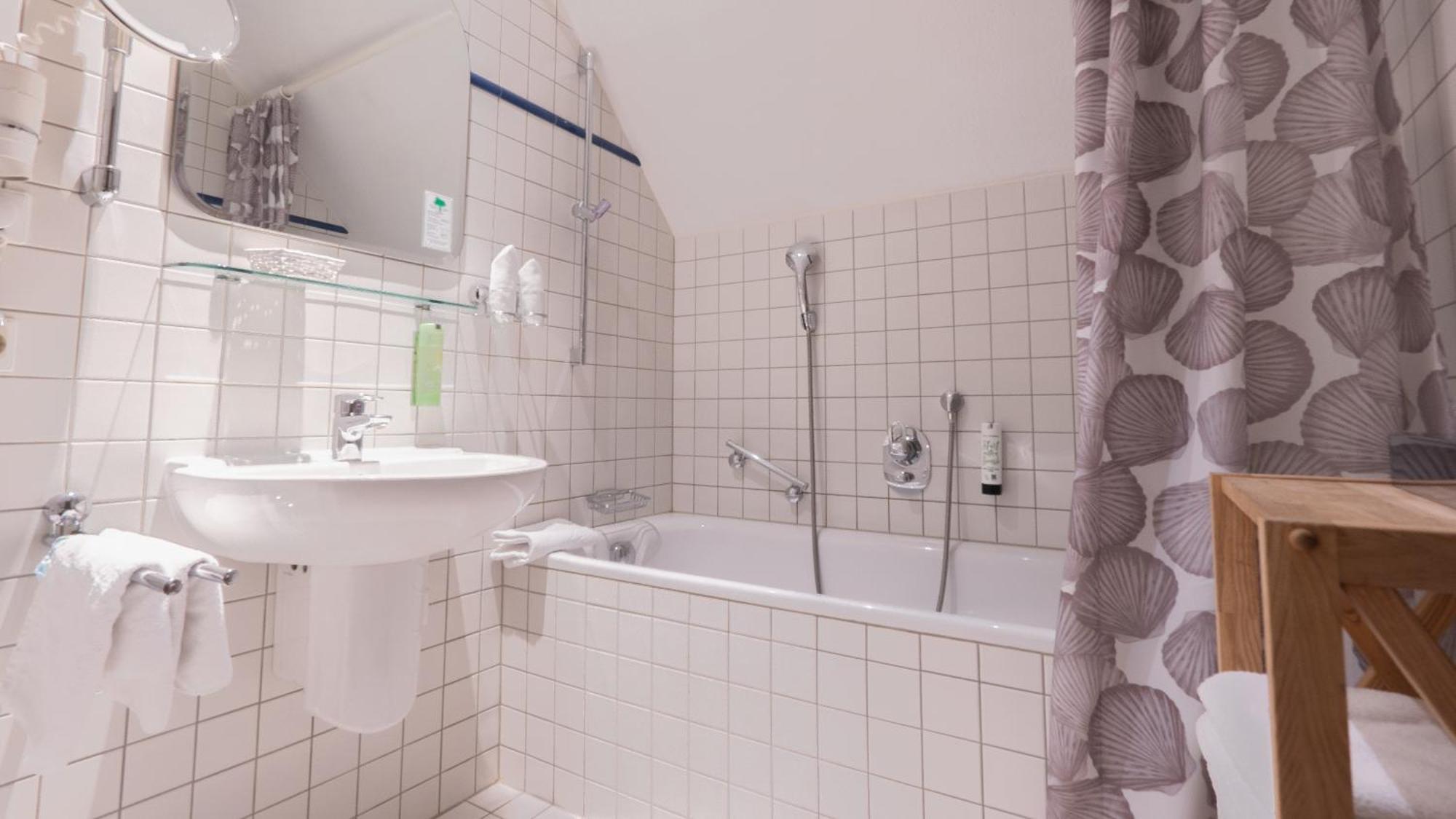 Burg Windeck ***S Hotel Buehl  Room photo