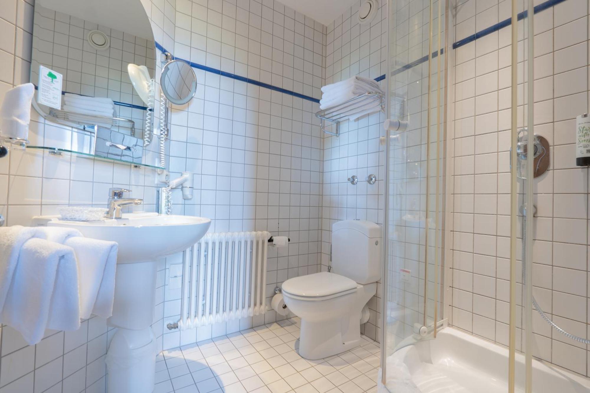 Burg Windeck ***S Hotel Buehl  Room photo