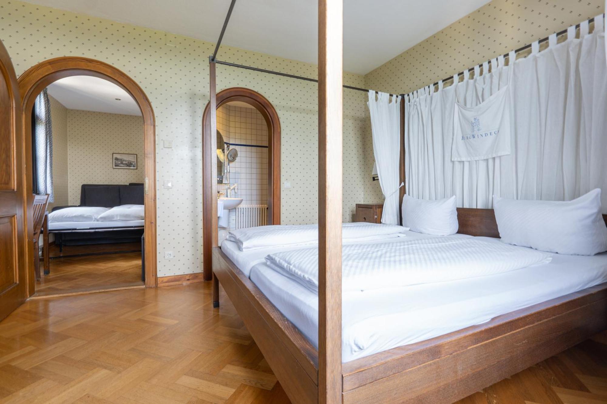 Burg Windeck ***S Hotel Buehl  Room photo